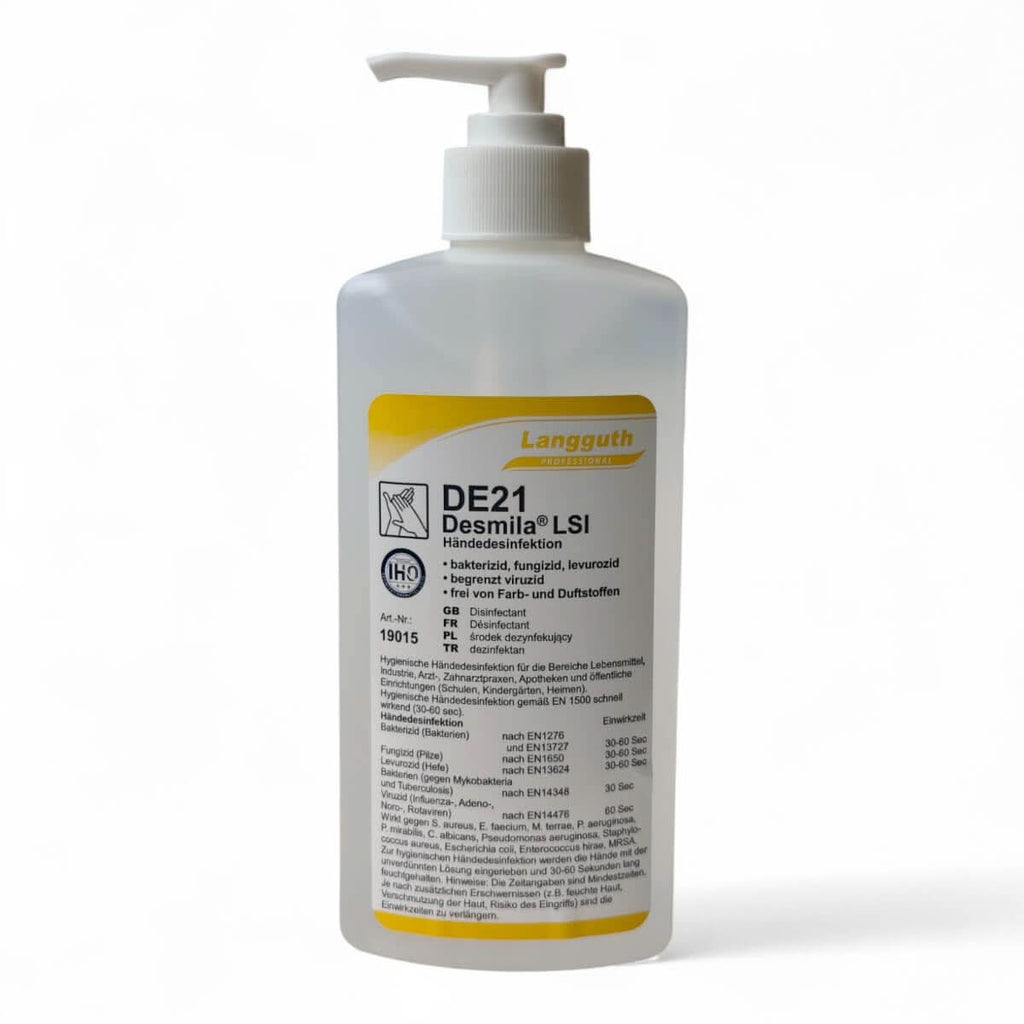 Weiße plastikflasche mit weißem pumpspender und gelbem etikett der marke langguth de21 desmila lsi händedesinfektion 500ml