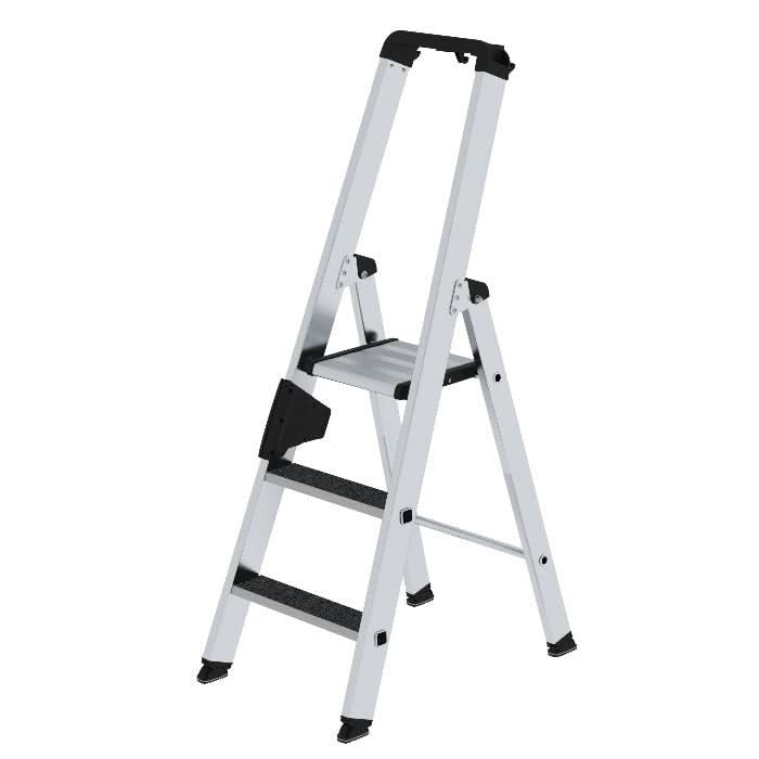 Silberne aluminumstufen-stehleiter von munk mit clip-step r13 und schwarzen rutschfesten gummistufen und -füßen