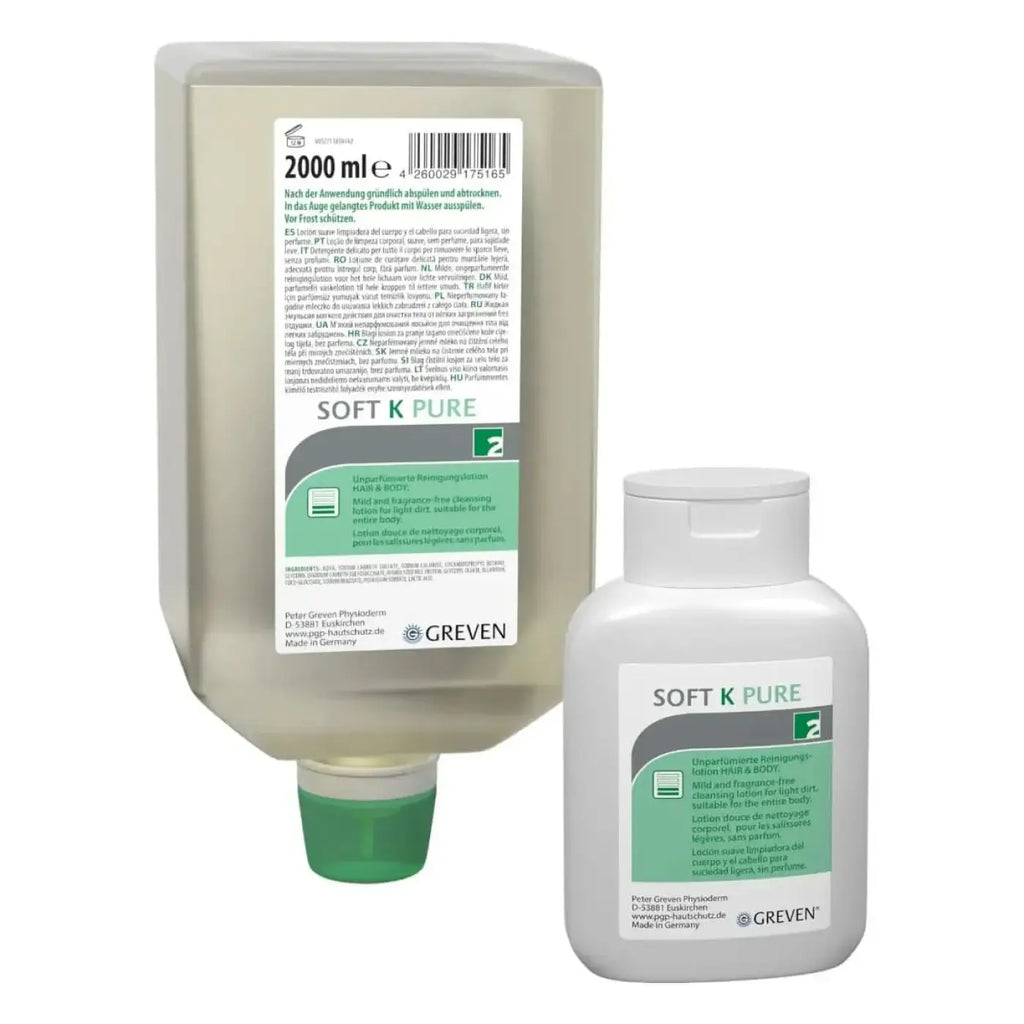 Weiße plastikflasche mit grün-grauem soft k pure etikett von peter greven parfumfreie reinigungslotion