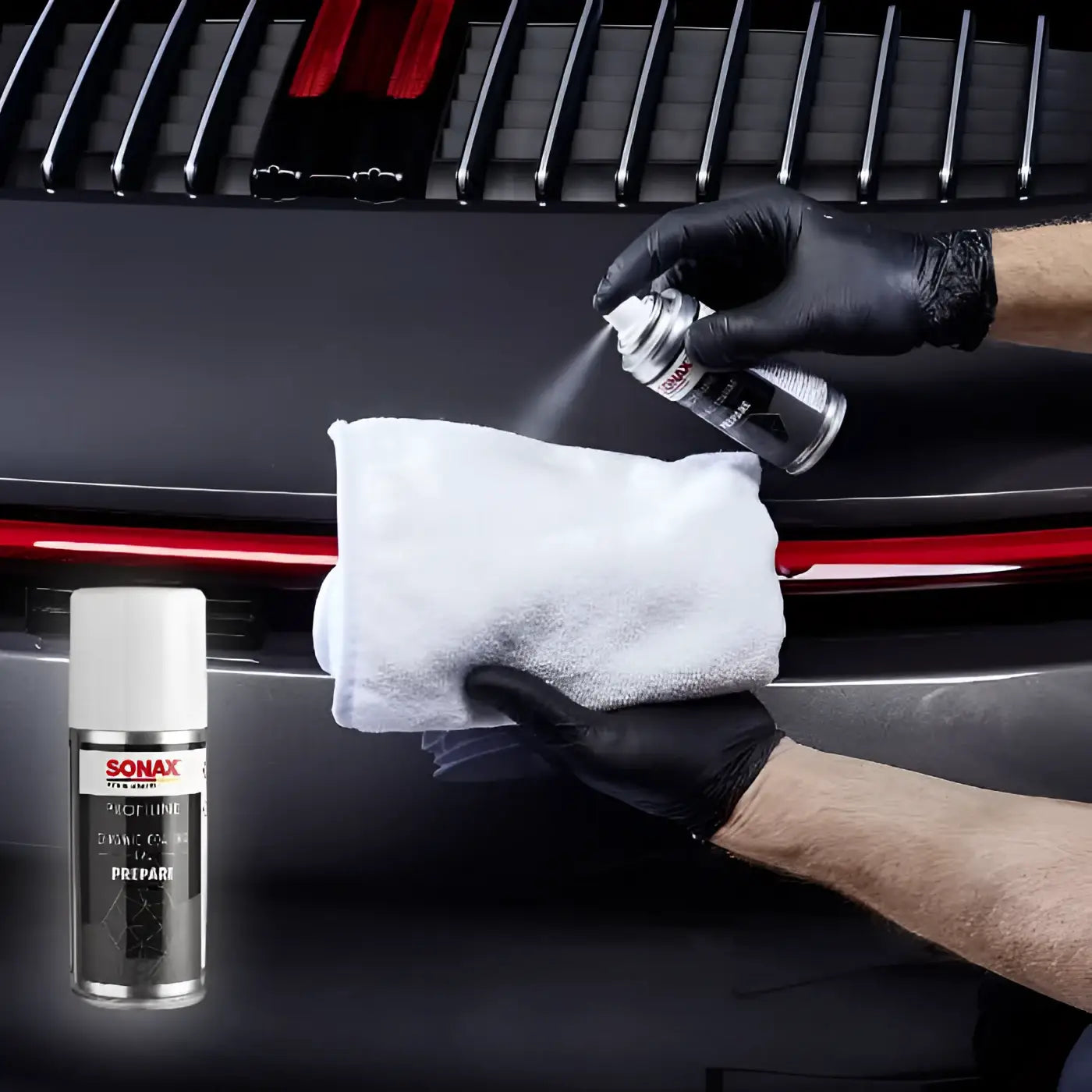Silberner und schwarzer sonax profiline ceramic coating cc evo spraydose für keramikversiegelung im autopflegebereich