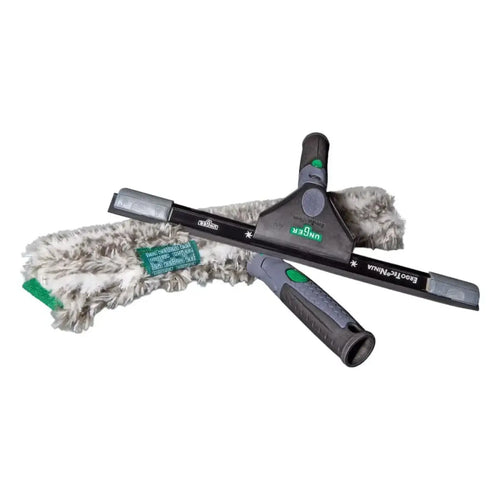 Unger ergotec ninja fensterputzer-tool in grau und grün mit mikrofaser-kopf für streifenfreie reinigung