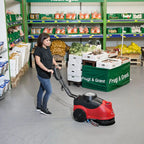 Rote und schwarze viper as380 reinigungsmaschine mit batterie und langem griff für gewerbliche bodenreinigung