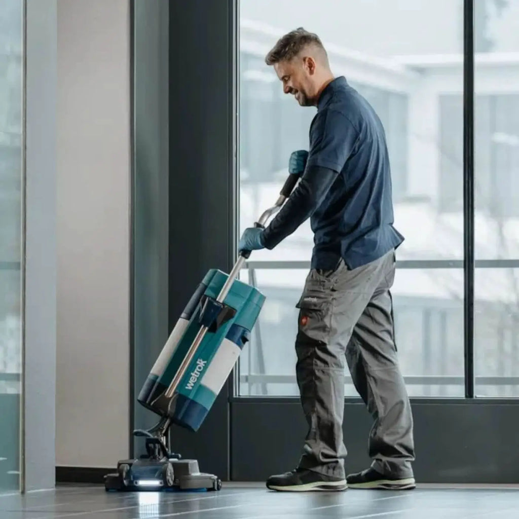 Teal und weiße wetrok spin befree nassbodenreinigungsmaschine mit modernem, schlankem design